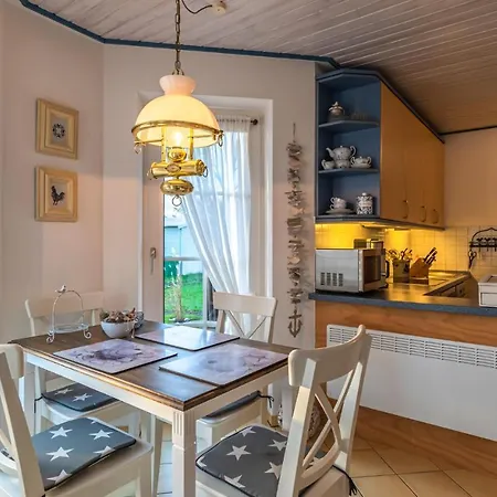 Apartment Beautiful In Friedrichskoog