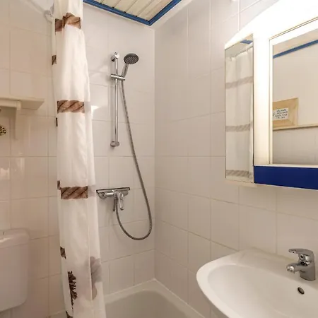 Amazing Apartment In Friedrichskoog With Wifi